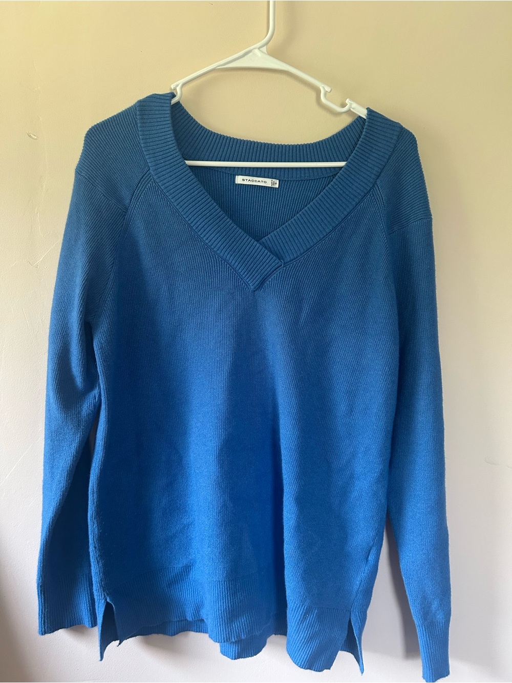 Staccato Blue V-Neck Knit Sweater